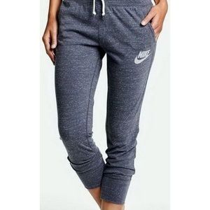 Nike cropped joggers